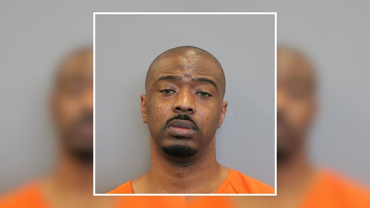 Sale libre bajo fianza el sospechoso de mantener cautiva a su pareja durante cinco años en una casa de Texas