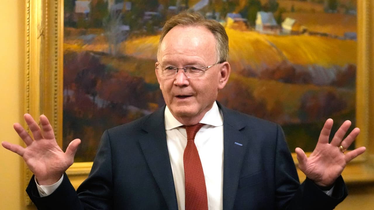 Acusan a senador republicano de modificar ley de violación infantil para ayudar a familiar