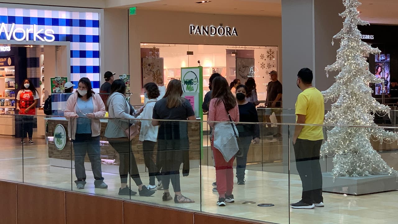 Guía de Navidad en Illinois: qué abre y qué cierra en Navidad y Nochebuena tras decreto federal