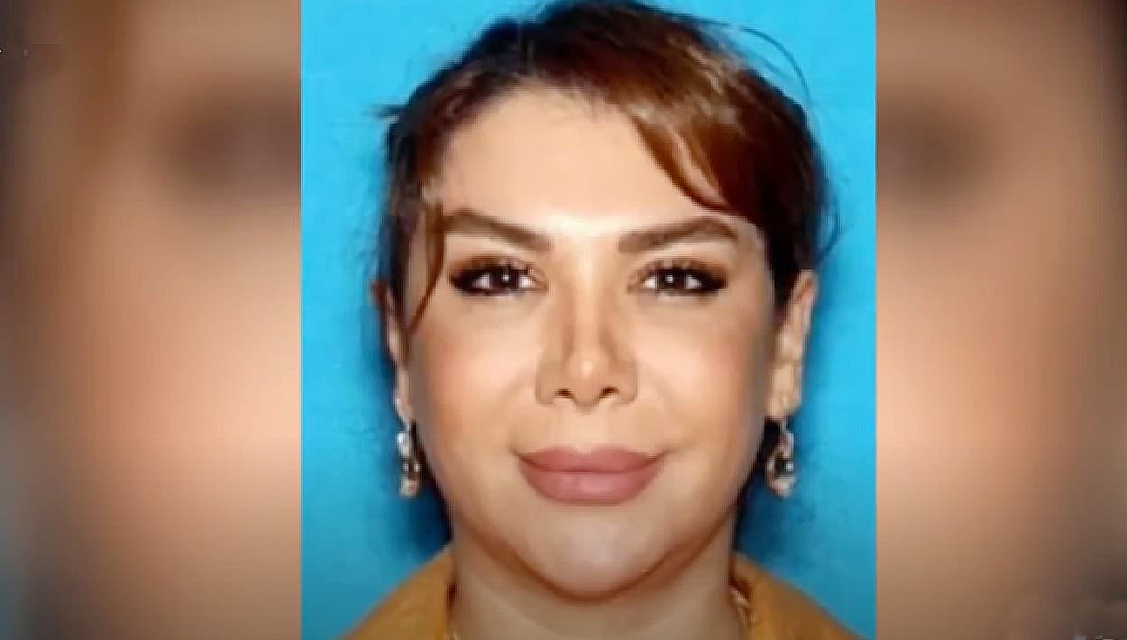 Empresaria acusada de vender armas fabricadas en Irán guarda silencio en corte de California