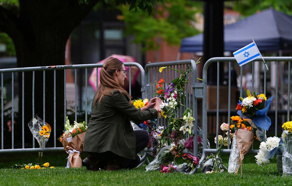 Juez federal bloquea deportación de familia del egipcio acusado de ataque en Boulder