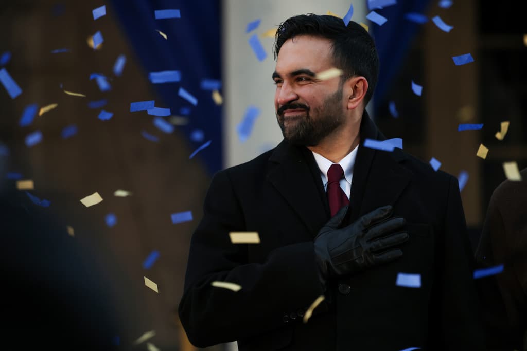 Zohran Mamdani asume la alcaldía de Nueva York y promete que no abandonará sus principios