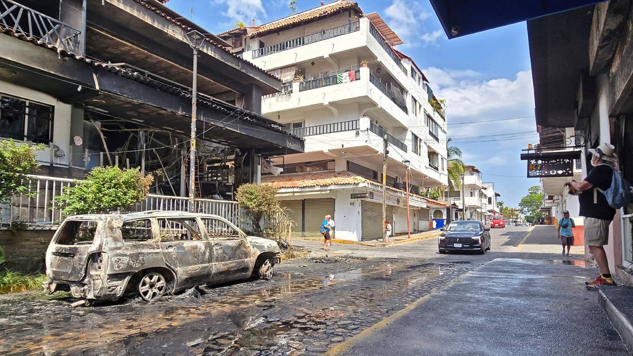 Arizonenses afectados por hechos de violencia tras la muerte de Nemesio Oseguera ‘El Mencho’