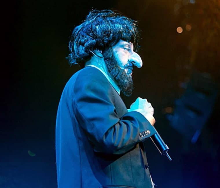 <b>Macklemore.</b> Protagonizó una controversia porque fue señalado por "disfrazarse" de judío en uno de sus conciertos.