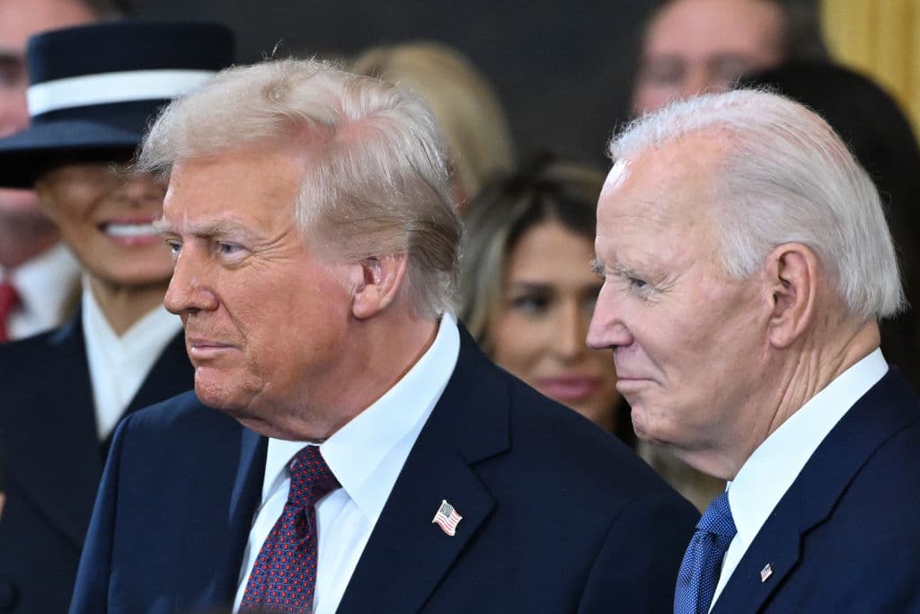 Trump dice que son nulos los perdones de Biden a los representantes que investigaron el asalto al Capitolio porque los firmó con un dispositivo electrónico