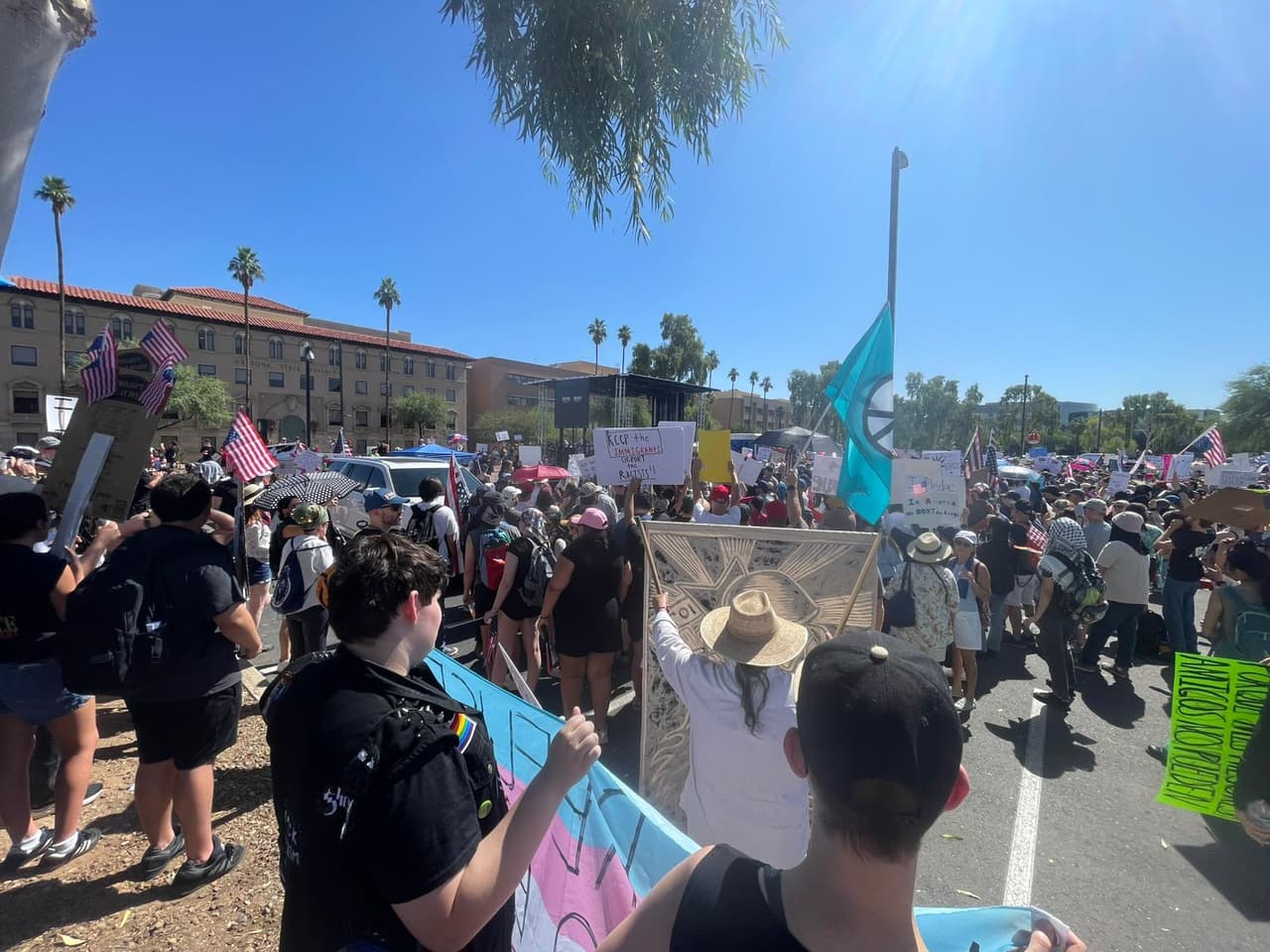 Varias ciudades en el Valle, y en el sur de Arizona, vieron concentraciones.