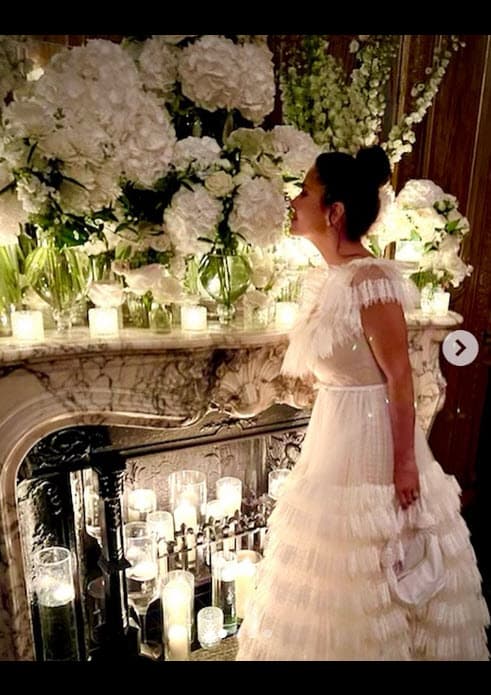 "La elegancia está en la mente, en el cuerpo y en el alma".
<br>