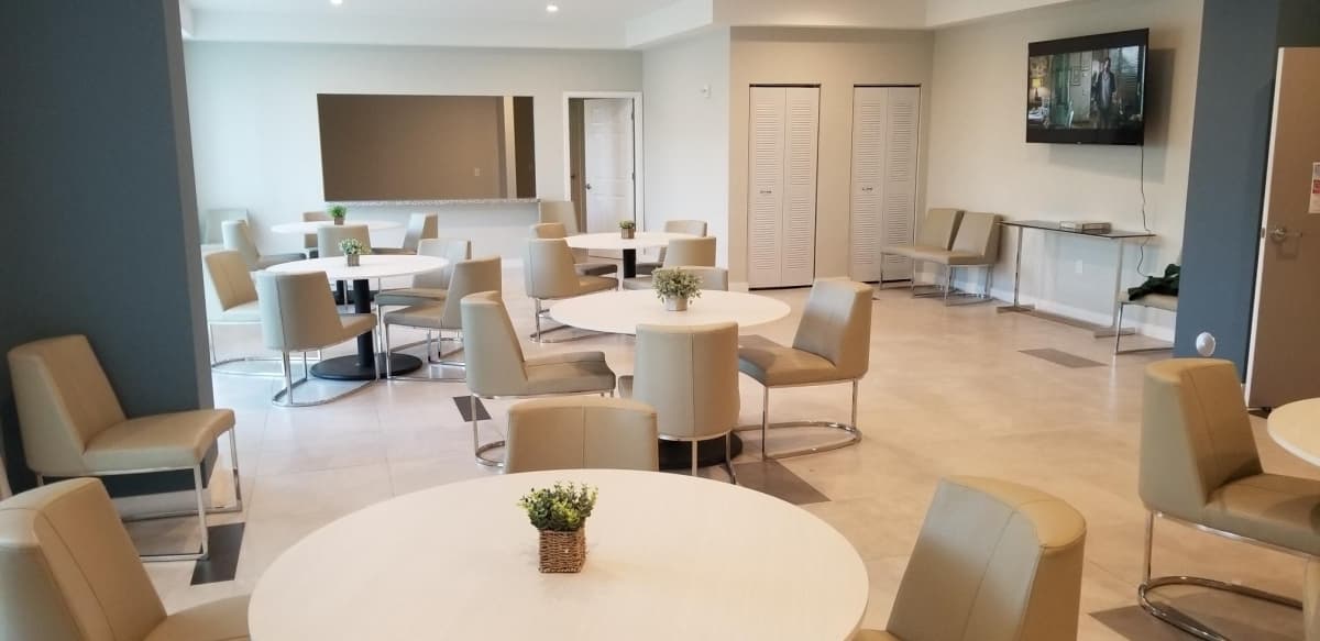 La entrega de las planillas será entre 17 y 19 de junio de este año en el centro comunitario. La planilla puede imprimirla en la página web de Affordable Apartments o
<a href="https://trgaffordableapartments.com/wp-content/uploads/2019/06/Smathers-Application-package.pdf" target="_blank">haciendo click en este enlace</a>.