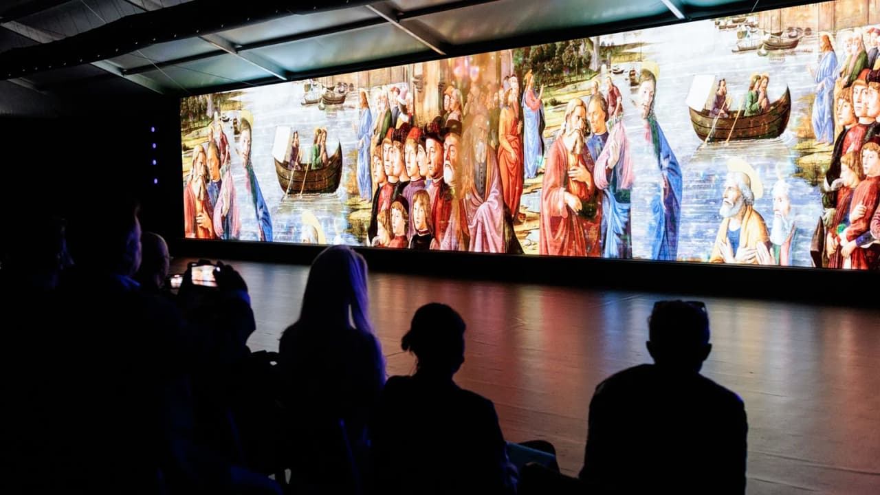 La exhibición está en Barton Creek Square Mall, entre el cine AMC y JC Penny. Los tickets los puedes comprar aquí.
<br>
<br>
<b>Horarios</b>
<br>📅 Miércoles a viernes
<br>⏰ 3 PM – 7PM
<br>📅 Sábado – Domingo
<br>⏰11AM – 7PM
<br>
<br>
<b>Precio</b>
<br>$30 dólares
<br>Niños menores de 5 años no pagan
<br>Adultos mayores de 65 años: $25
<br>