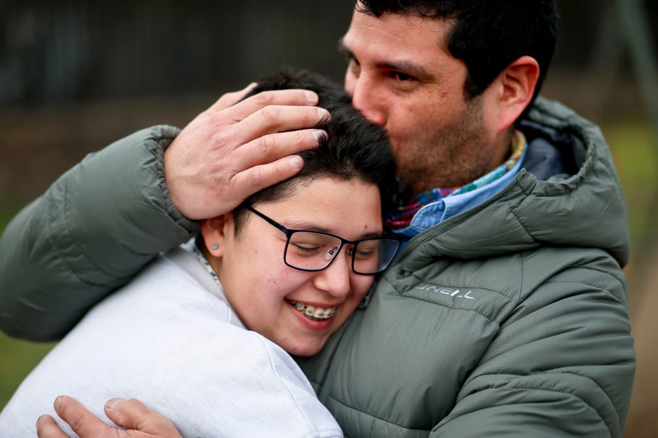 Para hacer frente al proceso de mostrar su identidad sexual abiertamente es importante que los niños transgénero se sientan amados y aceptados.