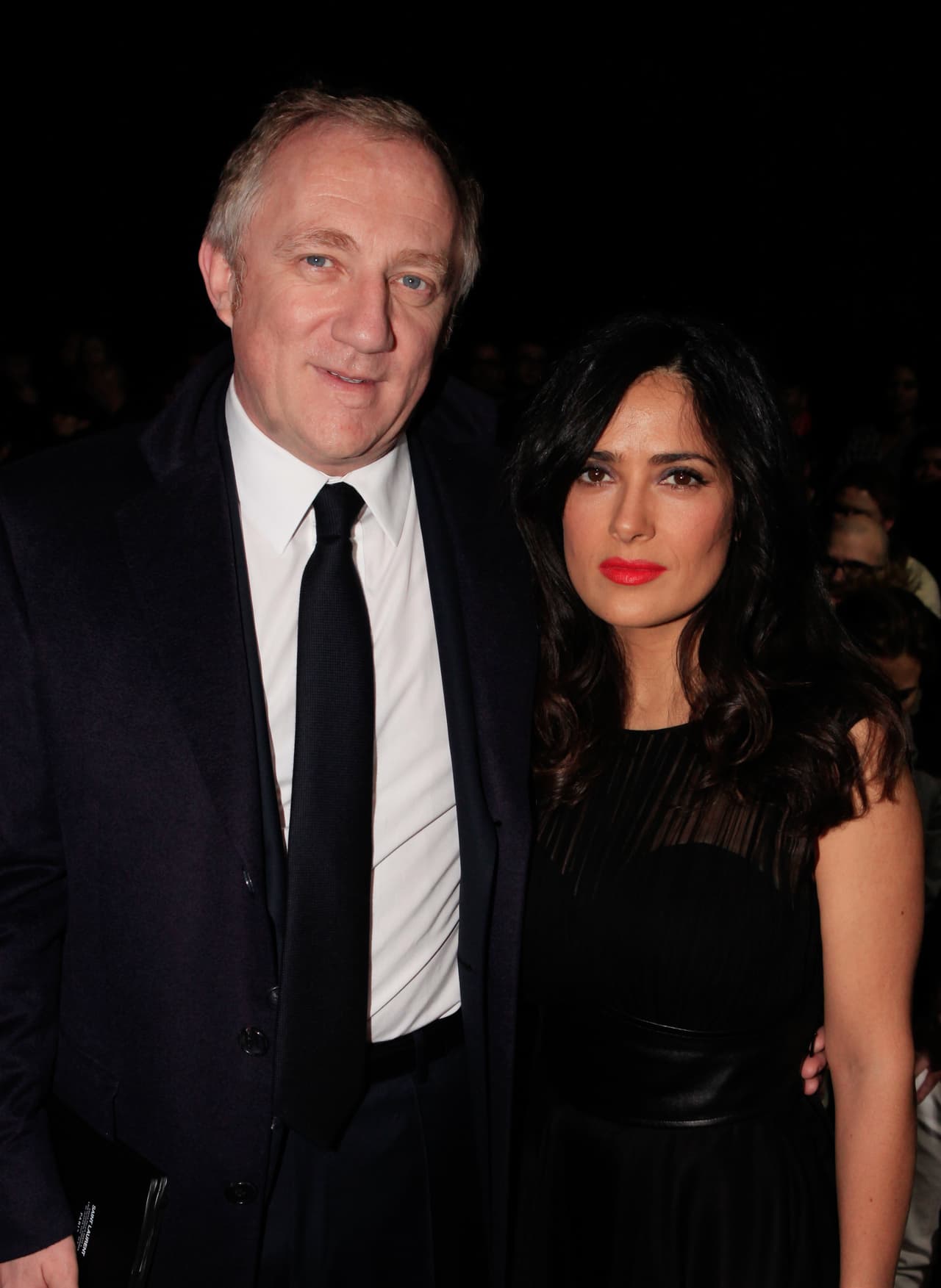 Algunos afirman que el empresario mandó comprar todas las cintas de la actriz.