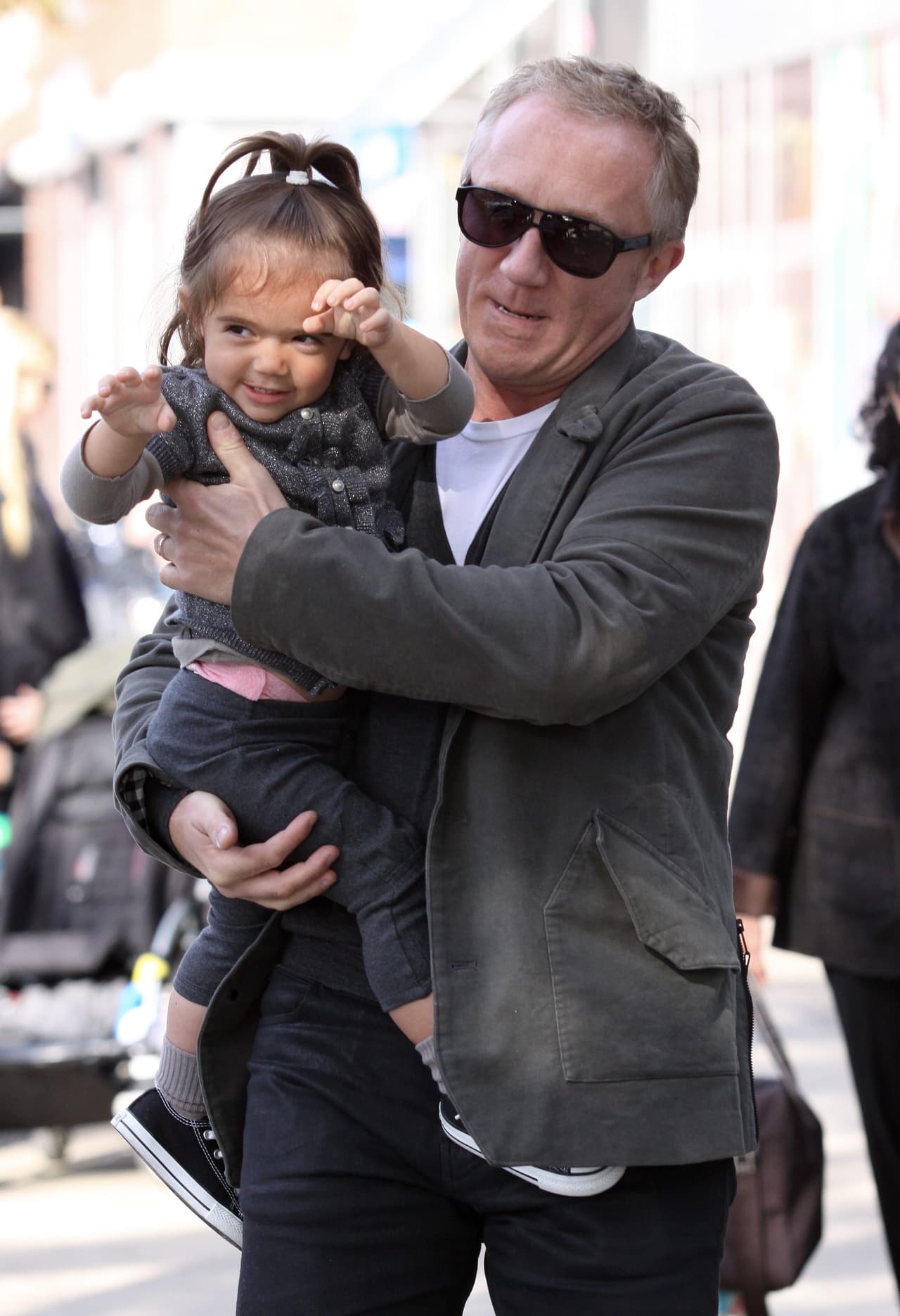 En 2009 se esparció el rumor de que él podría ser el papá de la hija de la política francesa.