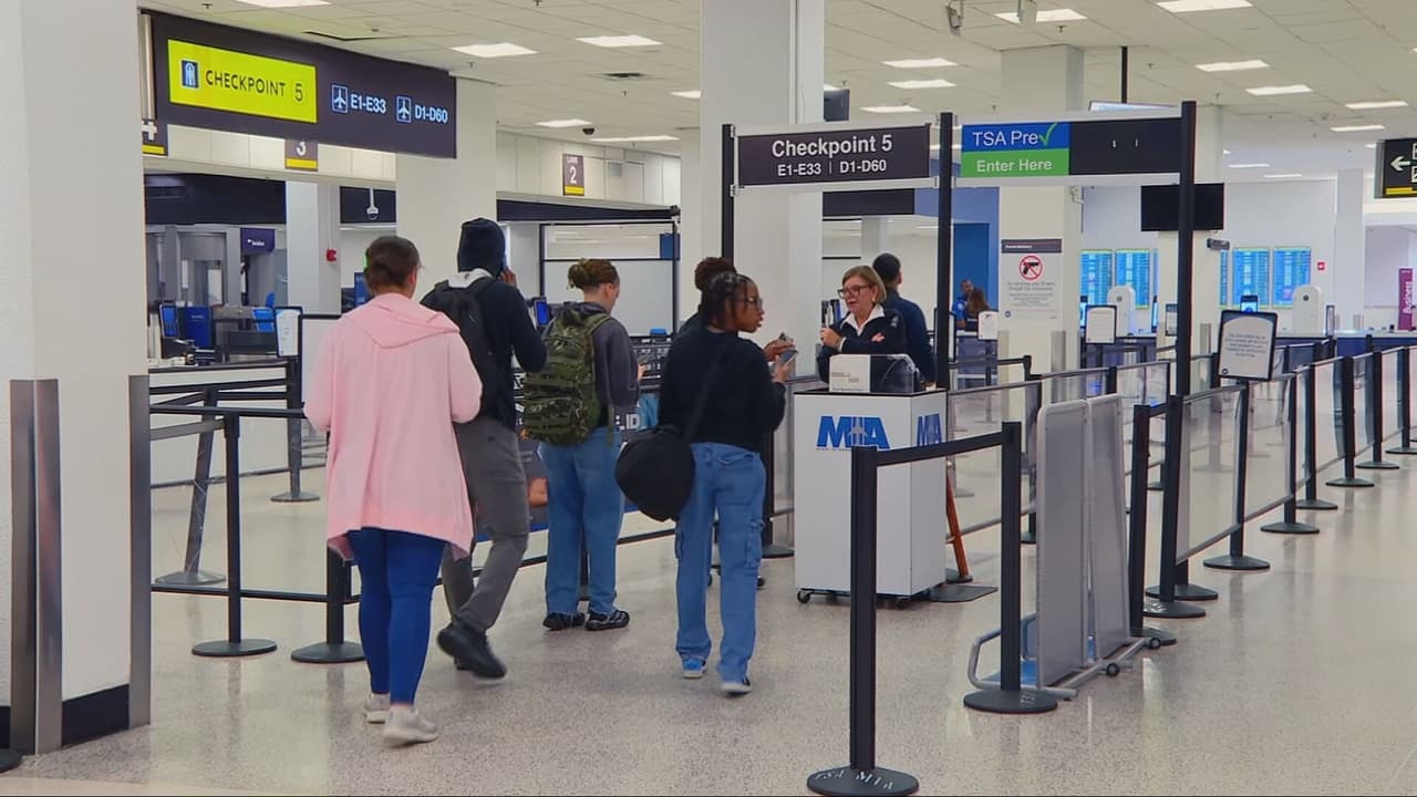 ¿Cómo afecta a viajeros en el aeropuerto de Miami el cierre de gobierno?: autoridades responden