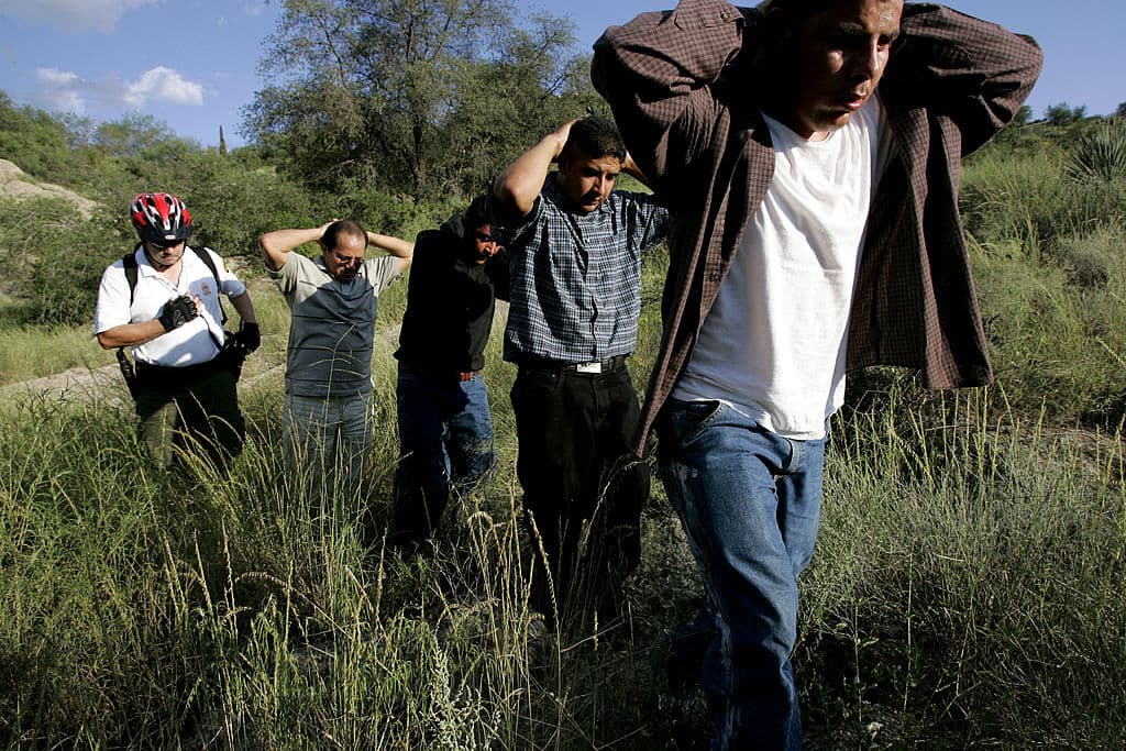 El gobierno ordena "tolerancia cero" con la entrada de indocumentados por la frontera con México, pero no especifica medidas concretas