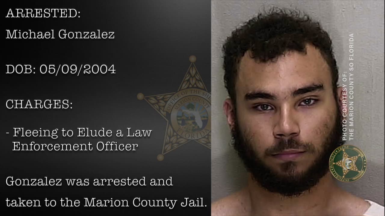 Gonzalez fue fichado, acusado de huir para eludir a un agente de la ley sin tener en cuenta la seguridad y llevado a la cárcel del condado Marion.