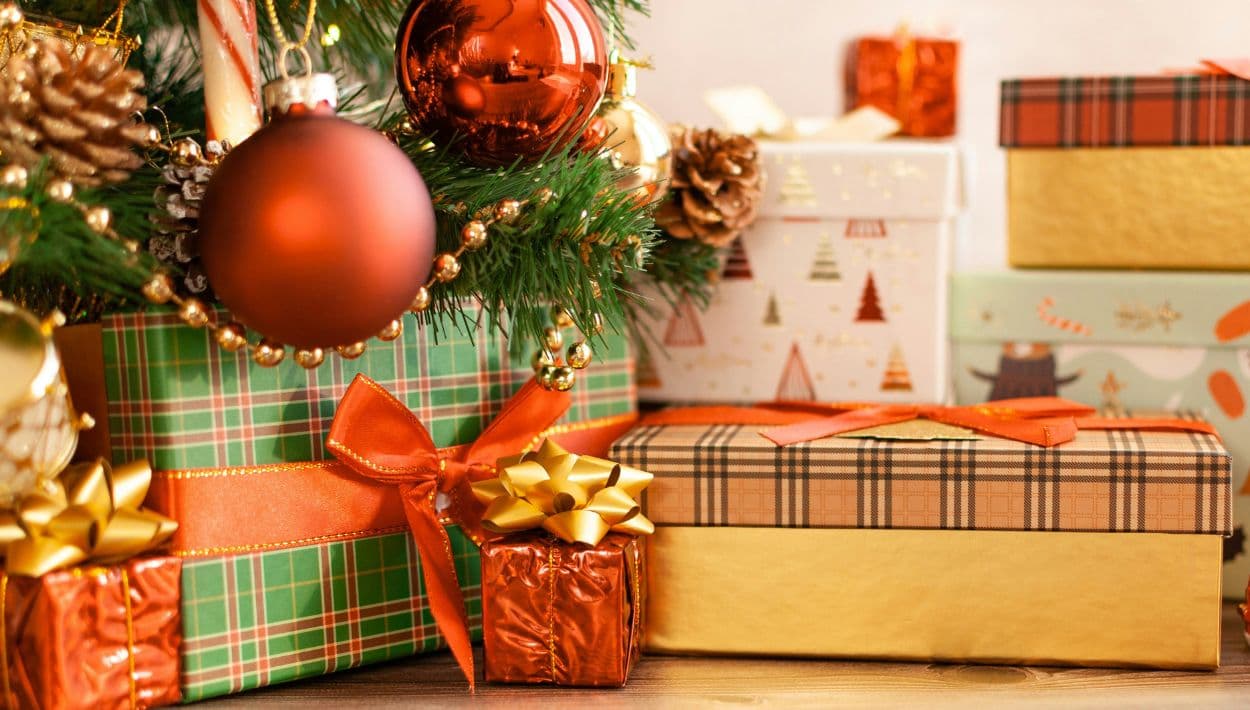 ¿Regalos navideños a mitad de precio? Esta opción puede salvarte sin gastar de más