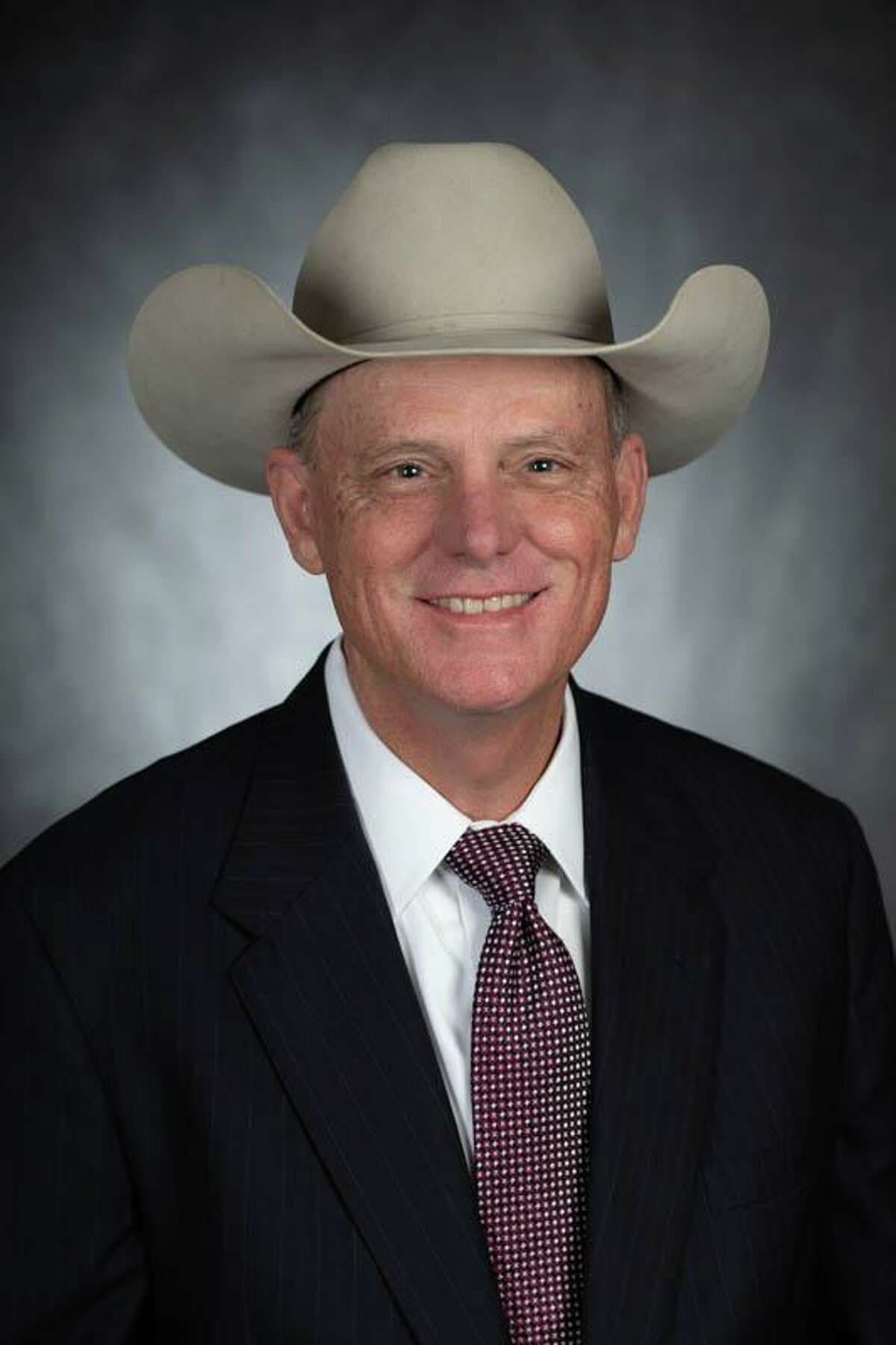 El representante estatal demócrata, Tracy King, representa al distrito 80 de Texas desde el 2005. King ganó la elección primaria de su partido el pasado 1 de marzo y buscará su reelección en los comicios del 8 de noviembre.