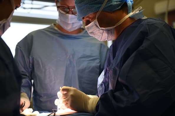 El médico dijo: “Sacamos todo el cáncer", pero esto es lo que realmente quiso decir