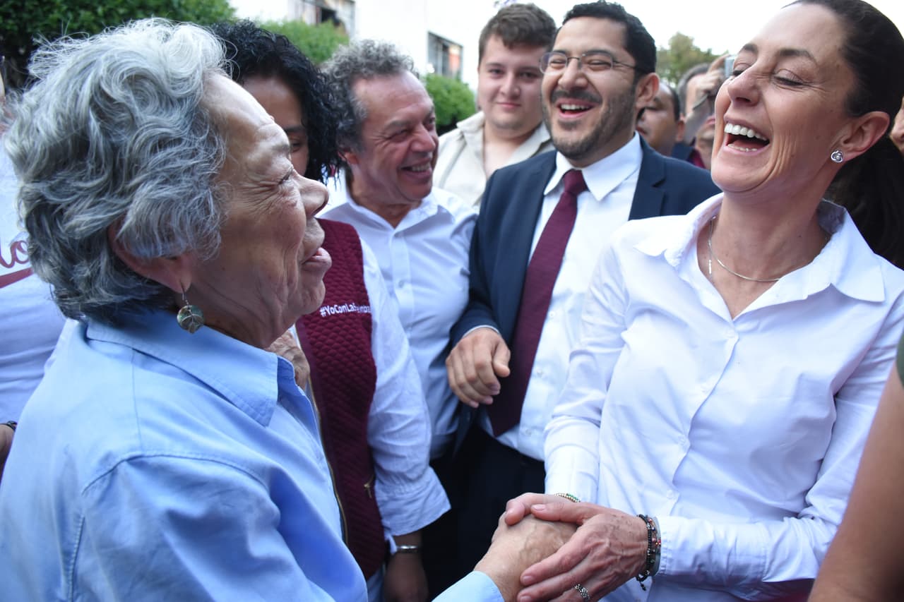 Pirámide de mujeres