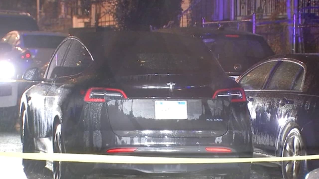 Niño de 11 años dispara y mata al novio de su madre: Aparentemente intentaba defenderla