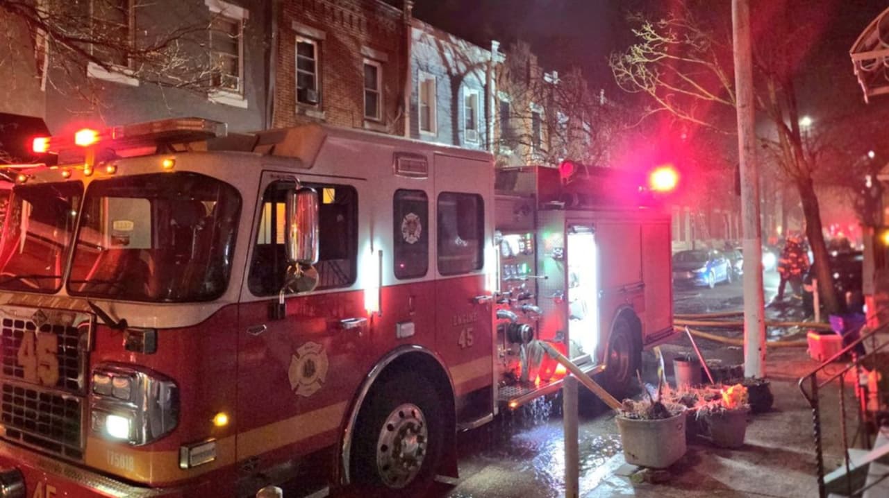 Una persona muere y dos más son hospitalizadas tras incendio en casa de Point Breeze