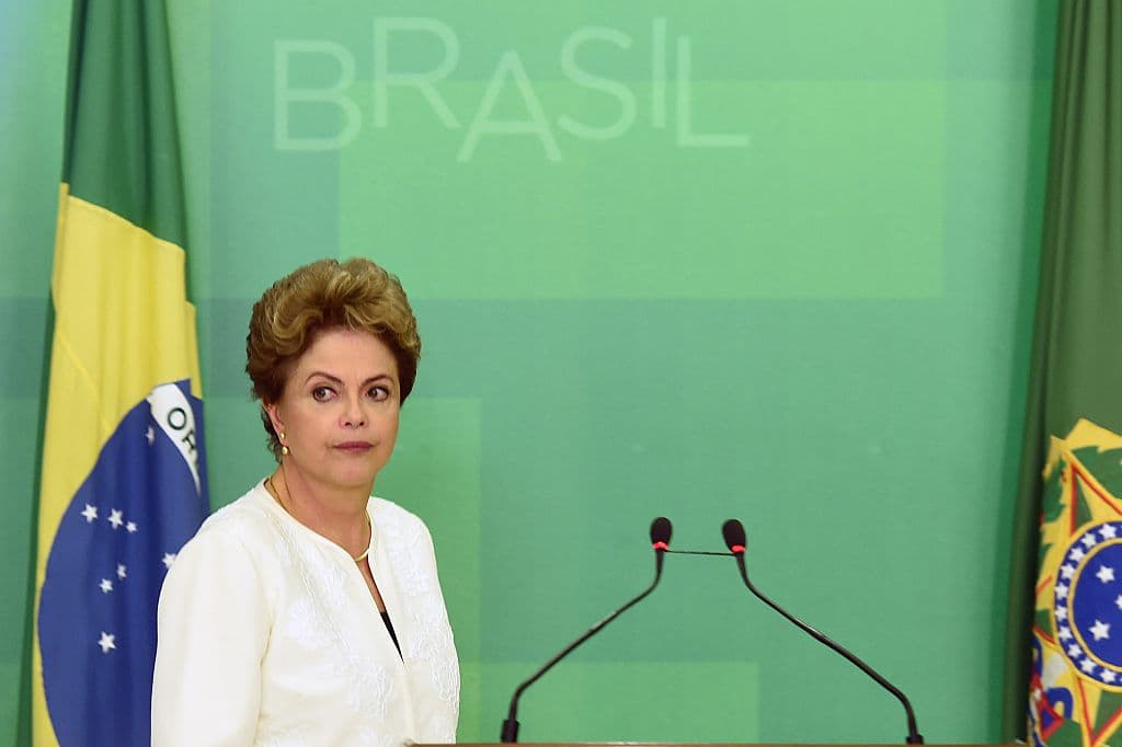 Gobierno decide pagar deudas que motivan un eventual juicio contra Rousseff
