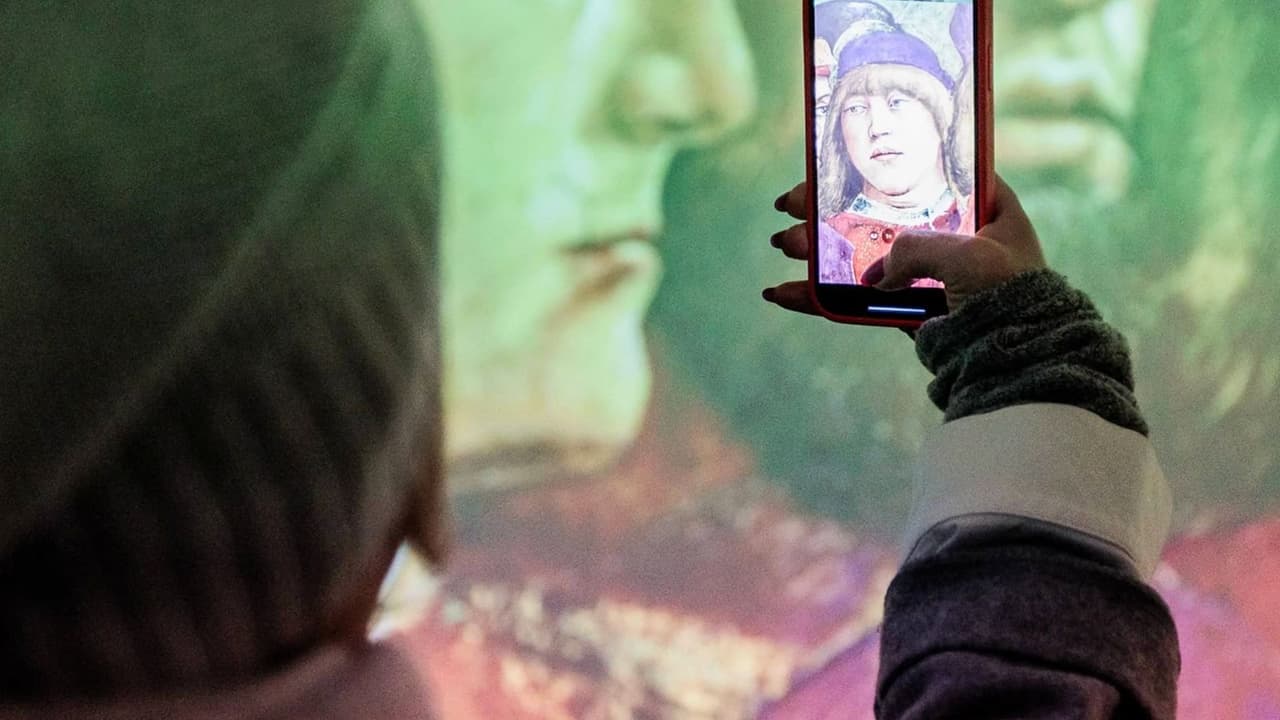 La
<b>experiencia inmersiva de la Capilla Sixtina abrió en Austin </b>con reproducciones de gran formato que permiten apreciar de cerca los frescos originales del Vaticano.