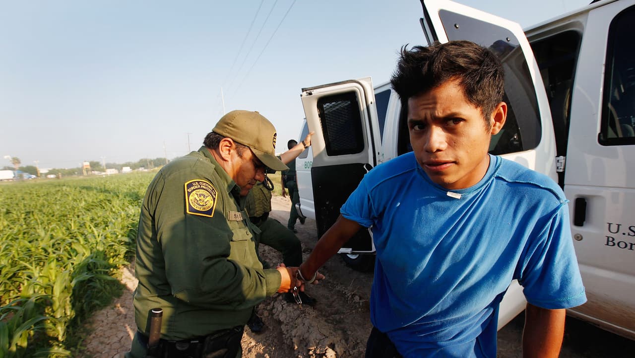 Tu guía migratoria| Cinco cosas que debes saber si la Patrulla Fronteriza o ICE llegan a tu trabajo