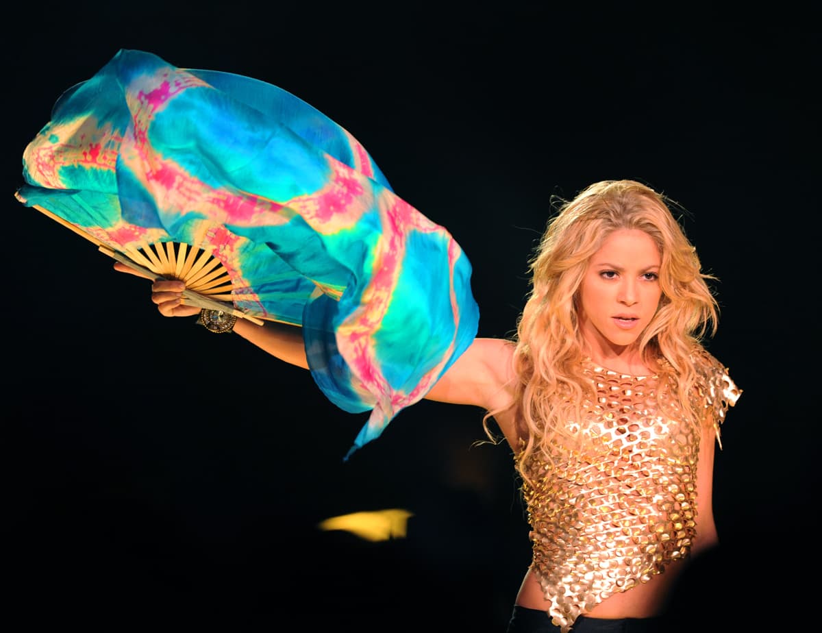 7. No tiene tatuajes. Si tuviera, ya los habríamos descubierto por tanta piel que nos enseña.