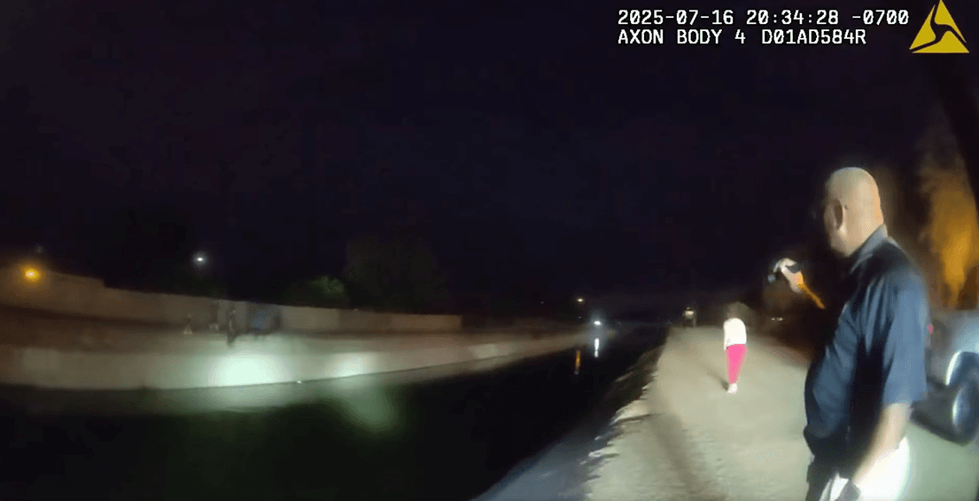 Oficiales de policía respondieron a
<b>varias llamadas hechas al 911</b>.