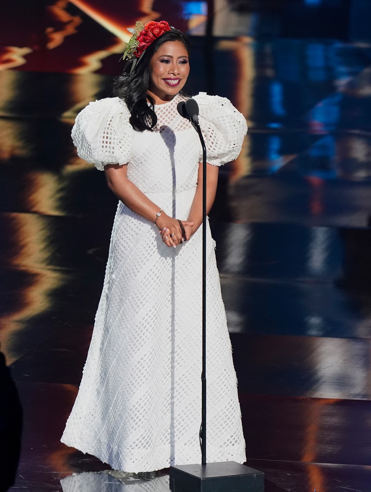 <b>#5</b>
<br>En los Latin GRAMMY 2020, también deslumbró con gran estilismo y elegancia con un diseño de Carolina Herrera de mangas bombachas.
<br>