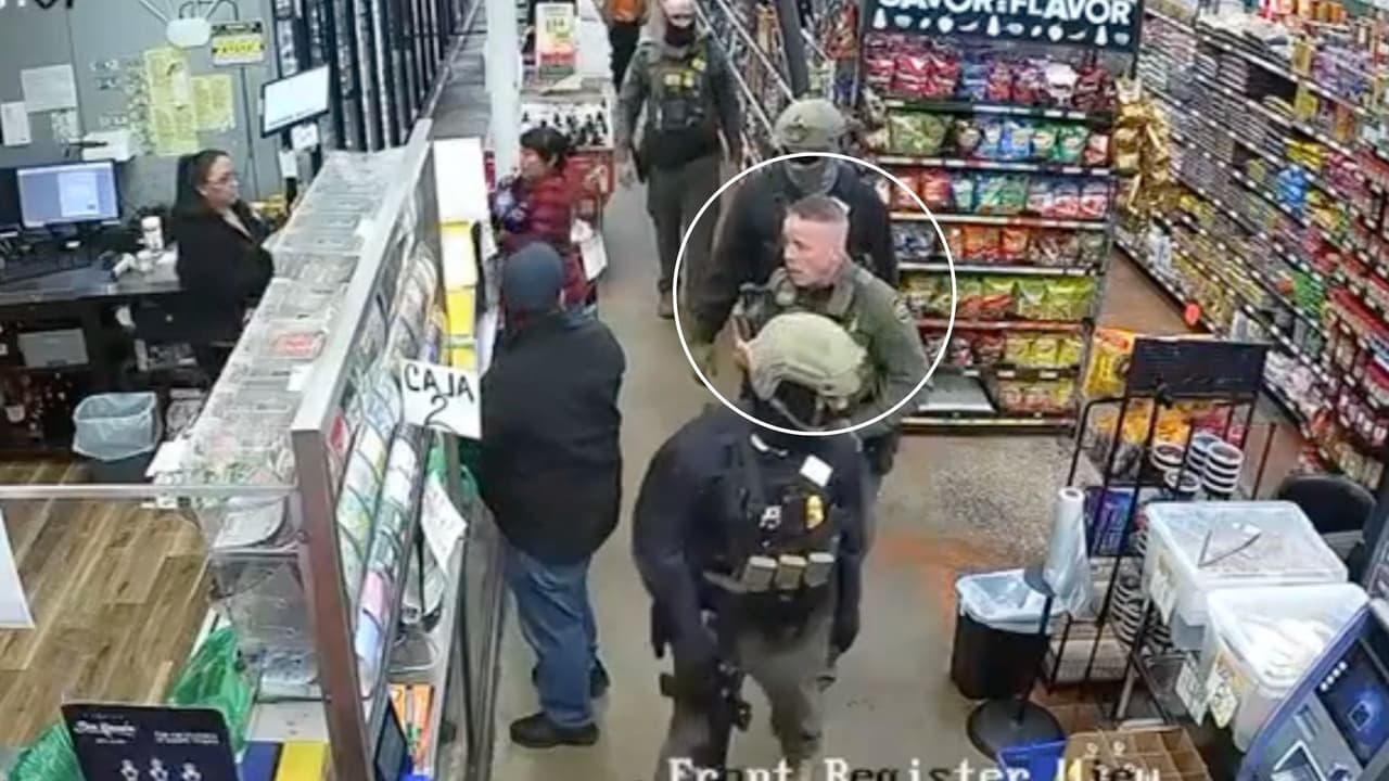 Bovino y agentes de Border Patrol son echados de carnicería en La Villita: esto dice el dueño