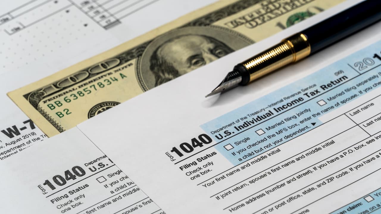 Afectados por los incendios en Los Ángeles tendrán más tiempo para presentar sus impuestos: ¿Cuál es la nueva fecha límite?