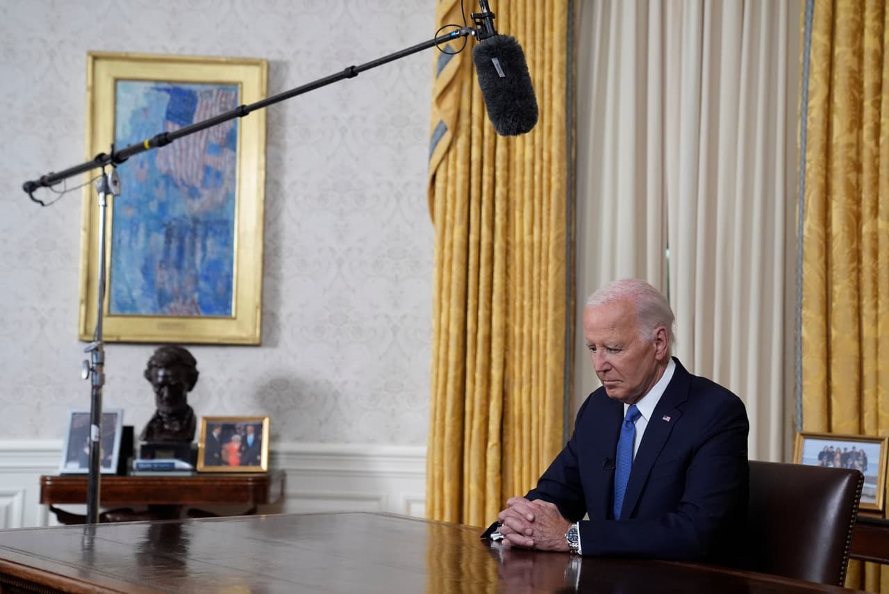 El
<a href="https://www.univision.com/noticias/elecciones-en-estados-unidos-2024/biden-explica-razones-renuncia-releeccion">24 de julio de 2024, el día que el presidente Biden dio un discurso a la nación,</a> desde la Oficina Oval, para explicar su decisión de salir de la carrera por la reelección.