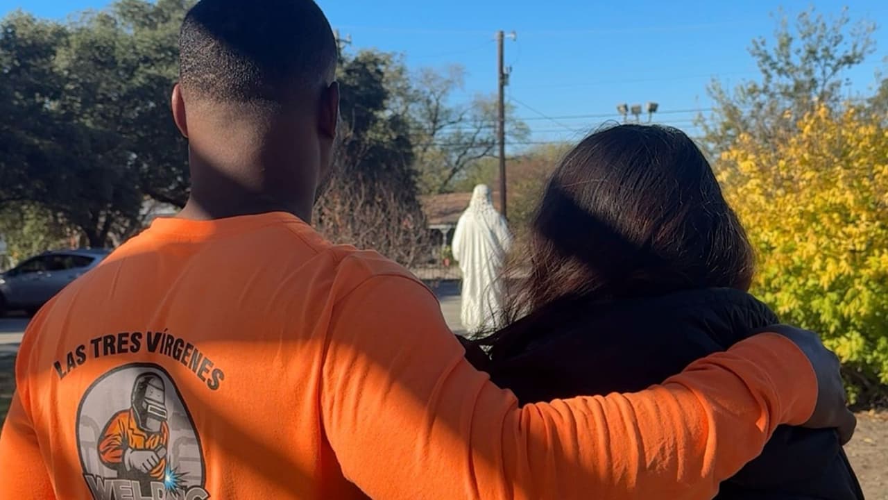 Juan Hernández convirtió su fe y sus conocimientos en un negocio familiar que hoy prospera en San Antonio.