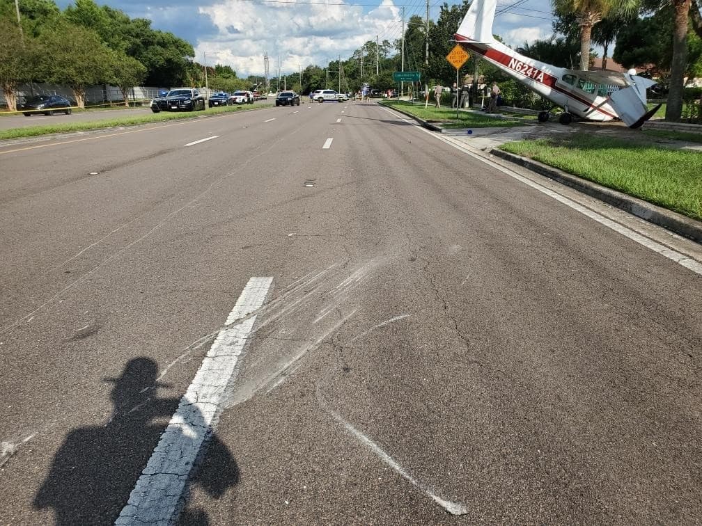 La Administración Federal de Aviación (FAA) y la Junta Nacional de Seguridad de Transporte (NTSB) siguen investigando el accidente.