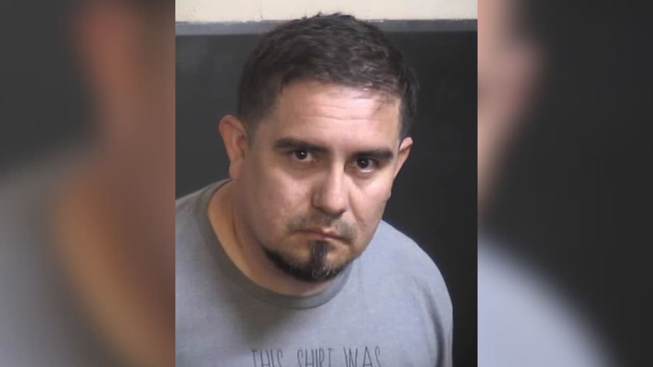 Entrenador de fútbol escolar es detenido por posesión de material de abuso sexual infantil en el Valle Central