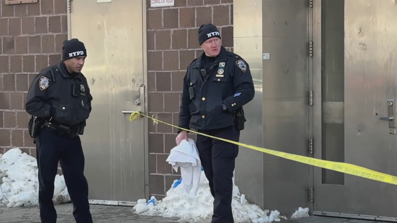 Hallan cuerpo de una mujer dentro de una bolsa en sótano de edificio en Brooklyn