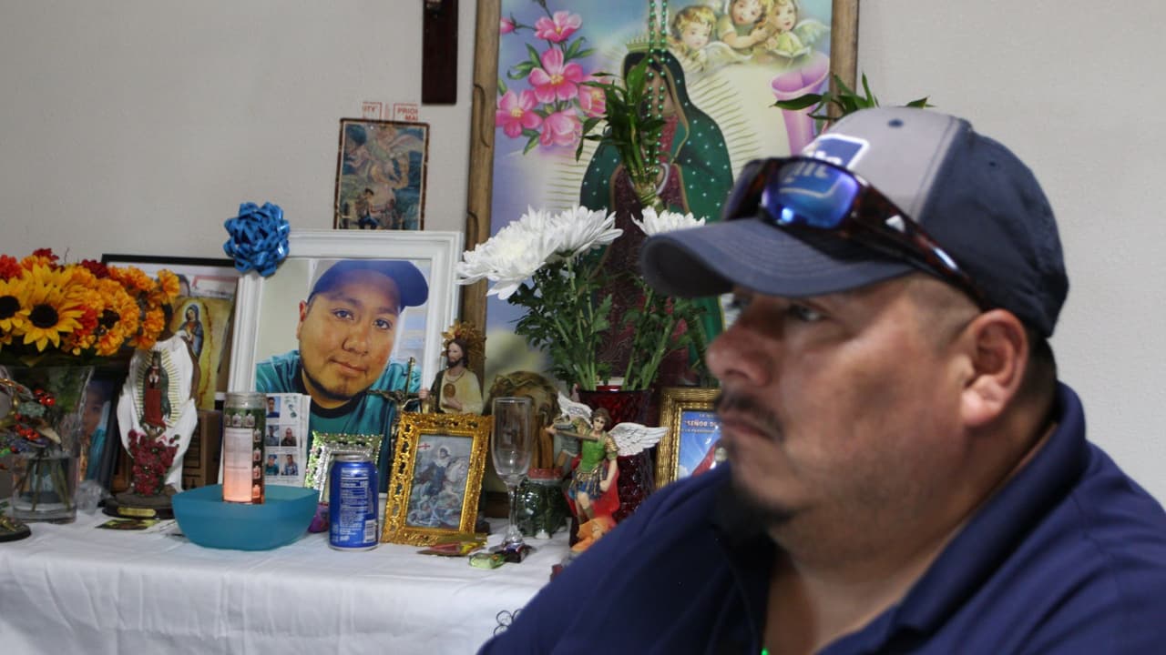 Luis Ángel Morales recordando a su hermano, Alfredo Morales, víctima del accidente en Madera, California.