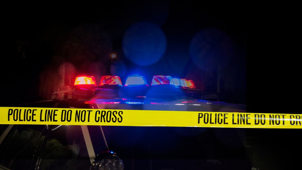 Con un disparo en la cabeza: Hombre asesina a un familiar tras un incidente de violencia doméstica