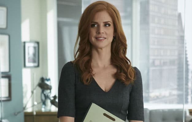 Suits Actress Sarah Rafferty: Mommy on the Move