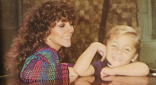 En 1973, tuvo un tórrido romance con Verónica Castro, del que en diciembre de 1974 salió embarazada de Cristian Castro. Verónica tuvo que criarlo sola porque Manuel nunca quiso darle su apellido.
<br>