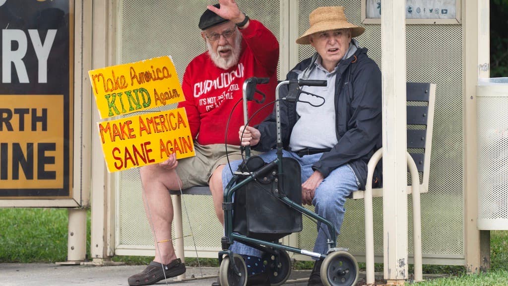 Cómo decisiones políticas y judiciales durante el gobierno de Trump están afectando desproporcionadamente a los más pobres