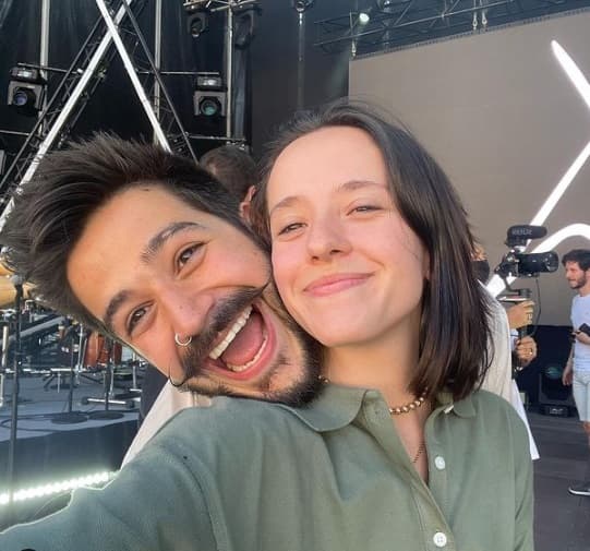 Ellos se conocieron en 2014 cuando acudieron como presentadores del lanzamiento de un shampoo para niños en Colombia.
<br>