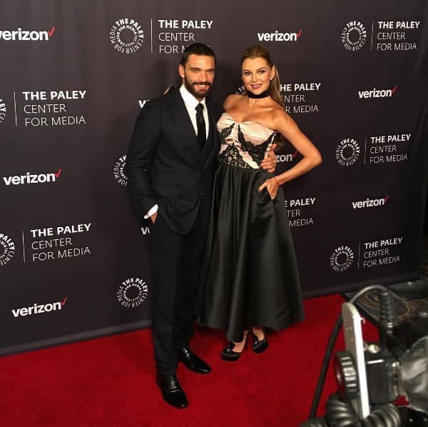 También acompañaba a Julián a los eventos que lo invitan y seguía luciendo guapísima.