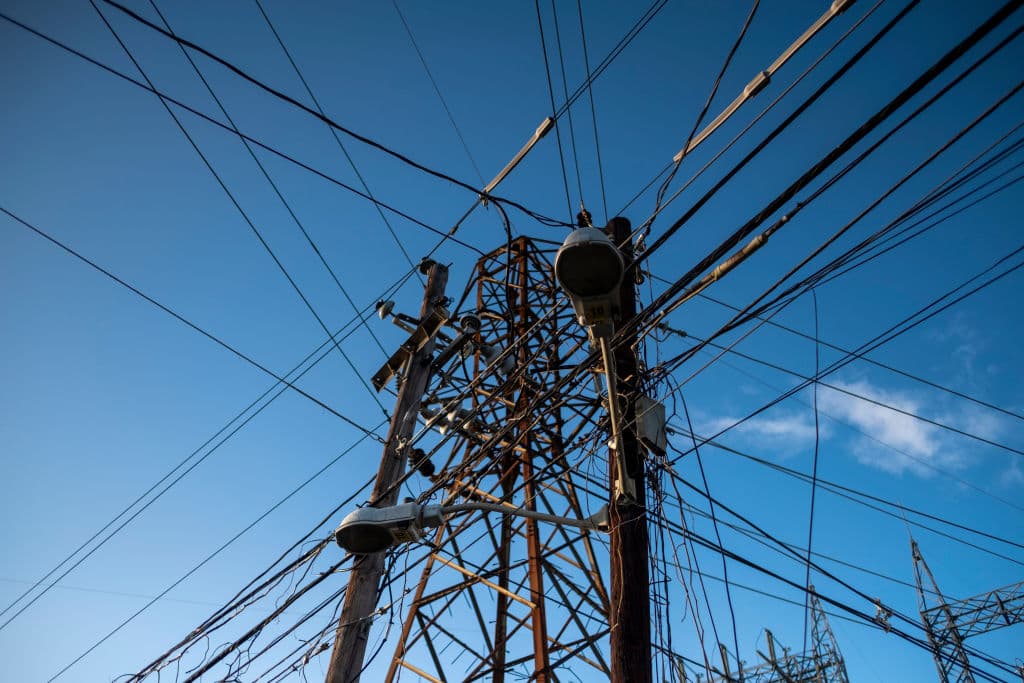 Un apagón masivo afecta a todo Puerto Rico mientras la isla se preparaba para celebrar Semana Santa
