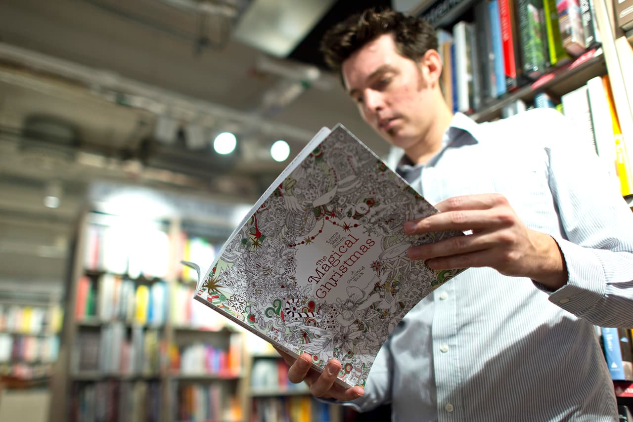 Contrario a los pronósticos, las ventas de libros aumentaron en 2015. Algunos lo atribuyen a los libros para colorear.