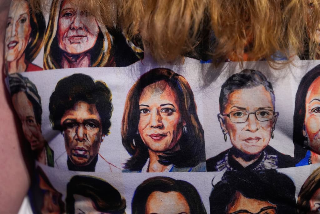 La Convención Nacional Demócrata termina este jueves con todas las miradas sobre Kamala Harris, la nueva abanderada del partido