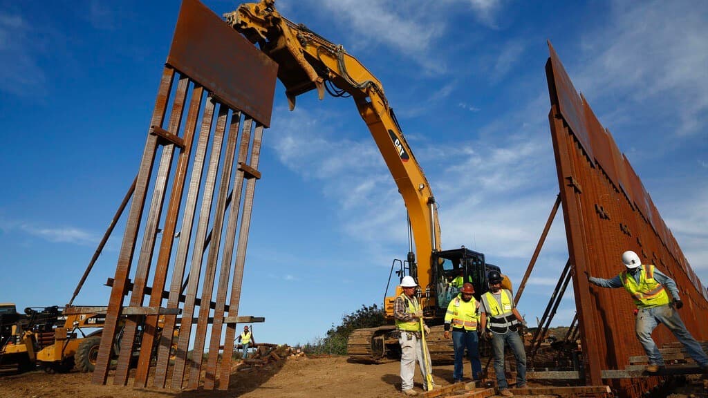 La construcción del muro fronterizo con México "avanza más rápido de lo previsto"; podría estar listo en 2027