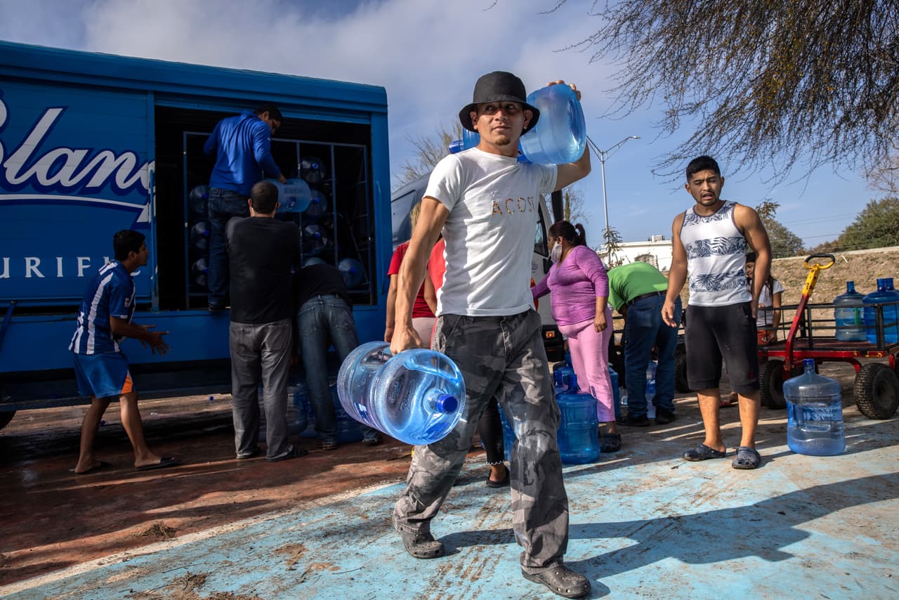 Algunos describen el campamento de inmigrantes de Matamoros como
<b>un espacio insalubre en el que es muy difícil la convivencia</b>. Sin embargo, otros como el cubano Joel Fernández, entrevistado por el diario Milenio, afirma que
<a href="https://www.milenio.com/estados/migrantes-confian-en-que-entraran-pronto-a-estados-unidos" target="_blank">"en este tiempo hemos aprendido a convivir</a>, a hacernos hermanos unos y otros y sufrir el dolor de la persona que está a tu lado".
